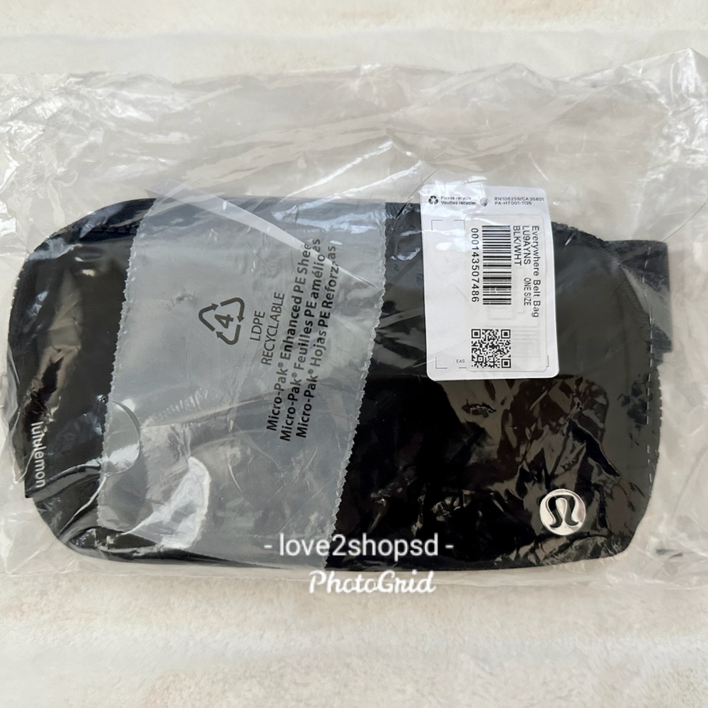 Lululemon Rare Everywhere Belt Bag Wordmark - Black and White NWT - Picture 2 of 6